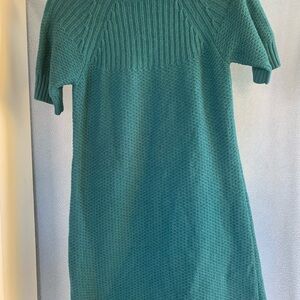 Thick 100% merino wool cable knit dress Antonio Melani Sz. medium short sleeved